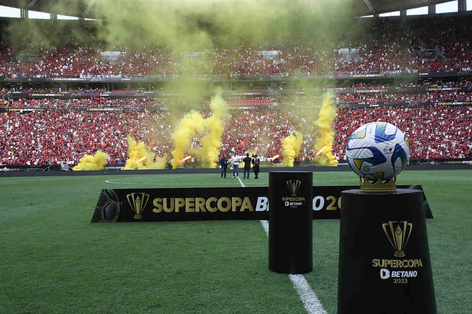 Supercopa do Brasil faz Flamengo dominar lista das maiores bilheterias do futebol brasileiro
