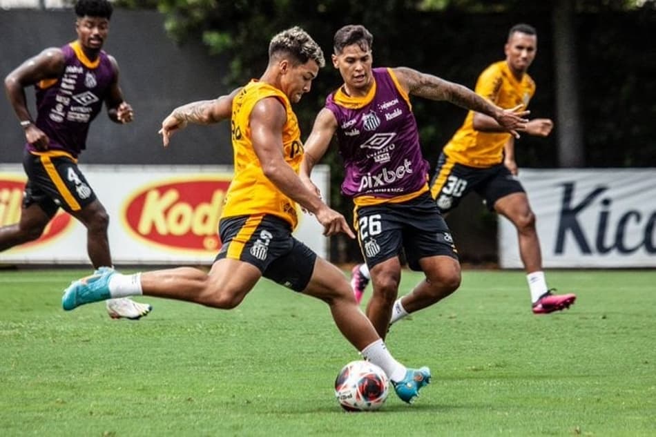 Santos permanece com dúvidas na escalação para clássico com o Palmeiras
