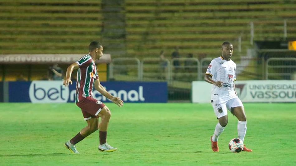 ATUAÇÕES: André é expulso, Nino, Calegari e Ganso vão mal, e Fábio evita derrota ainda maior do Fluminense
