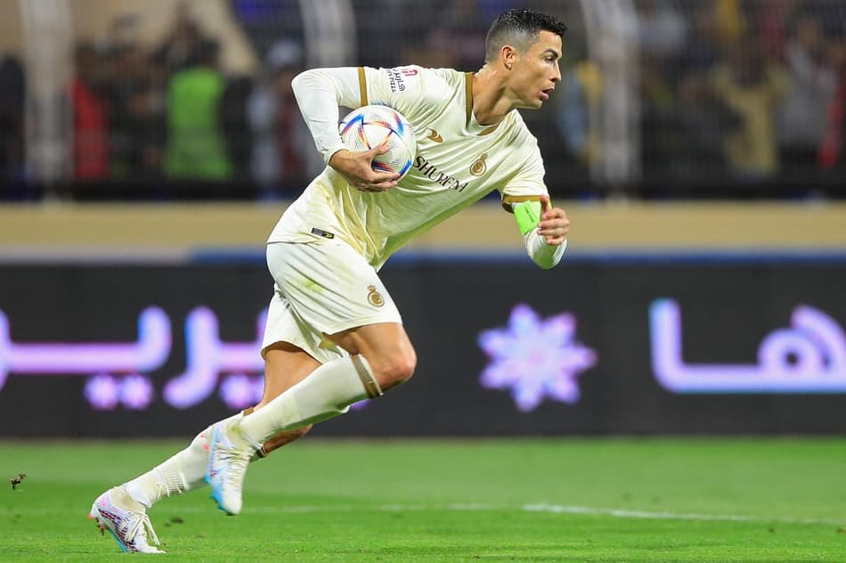 VÍDEO: Cristiano Ronaldo marca primeiro gol pelo Al Nassr