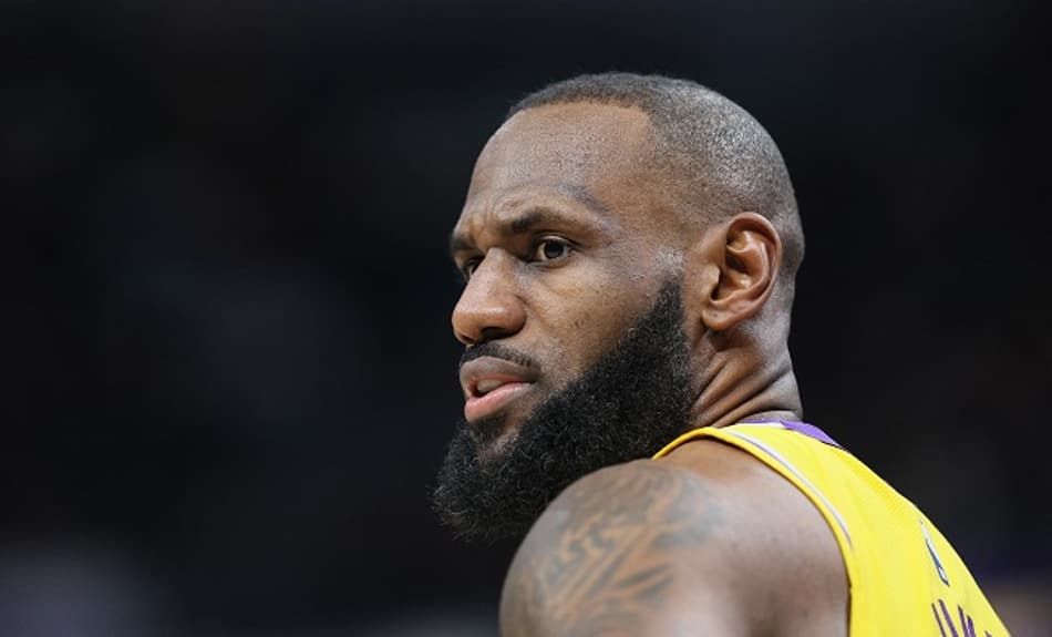 Saiba quando LeBron James vai bater o recorde da NBA