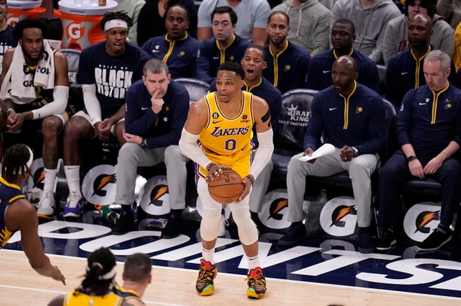 Culpado, Russell Westbrook é o mordomo no Lakers