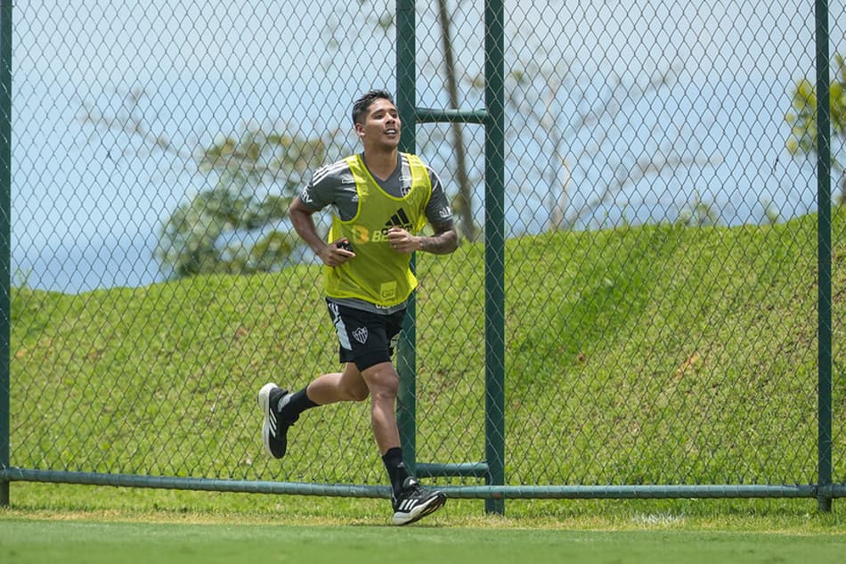 Ainda em recuperação, Zaracho inicia período de transição no Atlético-MG