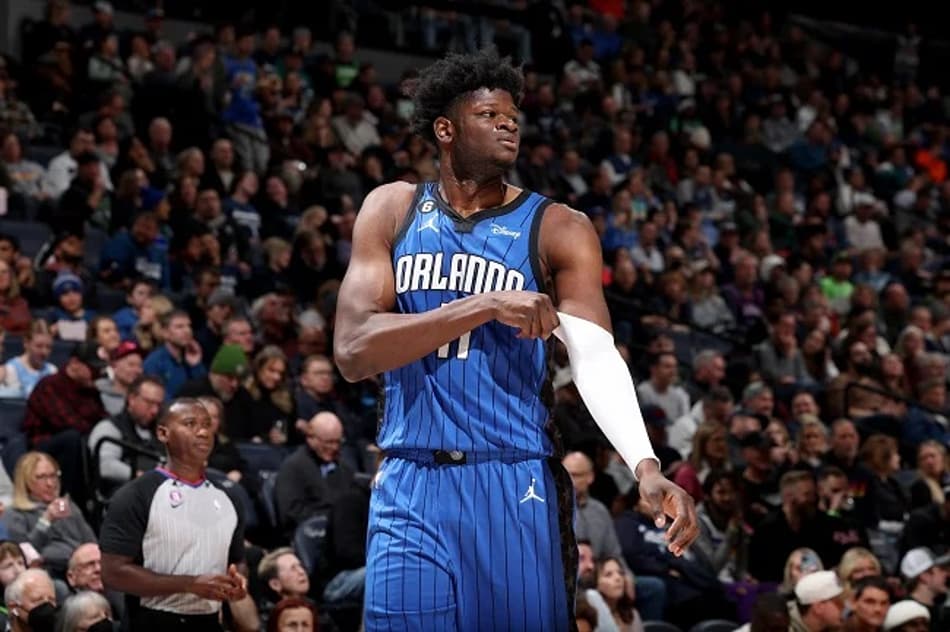 Lakers faz troca por Mo Bamba