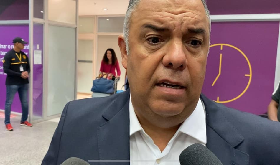 Marcos Braz é firme na defesa de Vítor Pereira: ‘O Flamengo trouxe uma comissão técnica para a temporada’