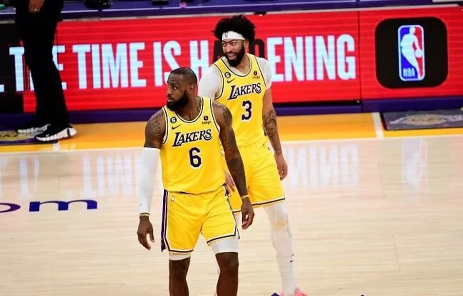 De acordo com jornalista, LeBron James estaria irritado com Anthony Davis