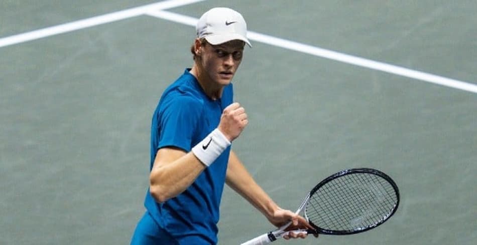 Jannik Sinner na semi em Roterdã