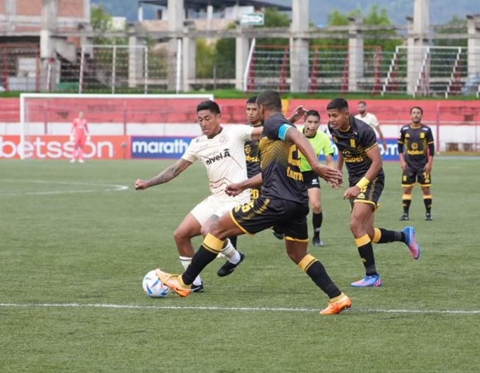 Peruano: UTC Cajamarca vence no encerramento da rodada