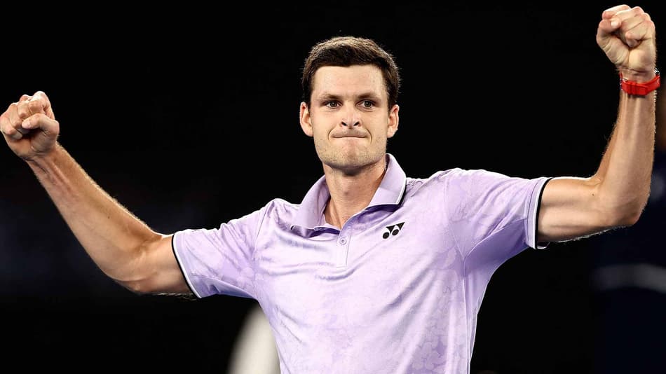Hubert Hurkacz vibra em vitória pelo ATP de Marselha