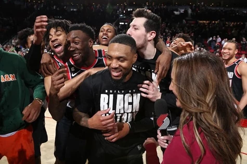 Damian Lillard torna-se oitavo jogador da história da NBA a ter atuação de 70 pontos