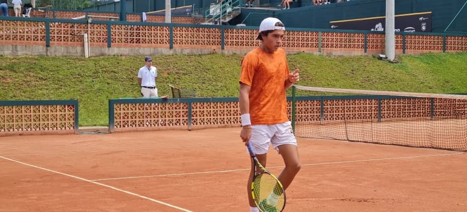 Primeiro dia do quali do Banana Bowl é dominado por brasileiros