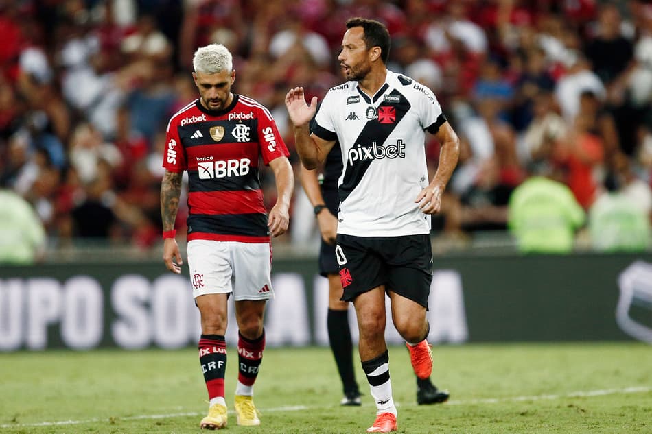 Nenê fala sobre relação de idolatria, períodos do Vasco e evolução do time com Barbieri