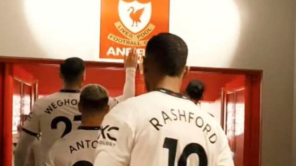 Atacante do United cometeu gafe: listamos 20 deslizes de jogadores pelo mundo