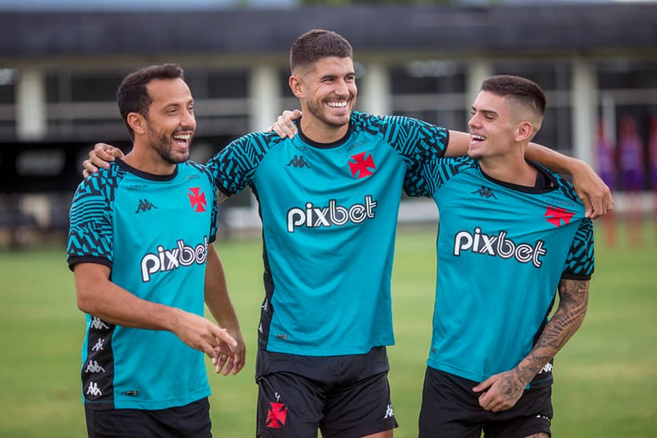 Vasco divulga os relacionados para partida diante do Bangu
