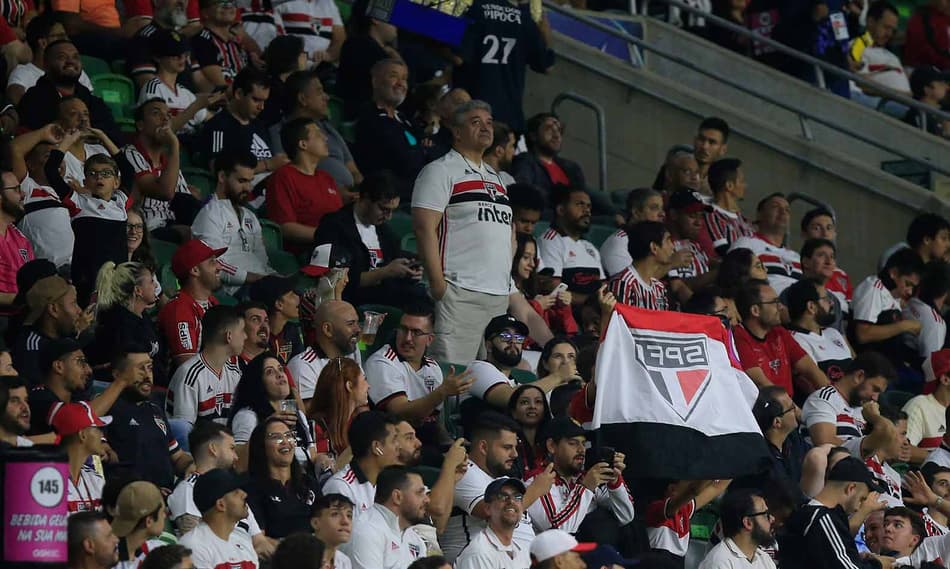 VÍDEO: ‘É o mais perto que o Palmeiras vai chegar de um Mundial’, provoca torcida do São Paulo no Allianz