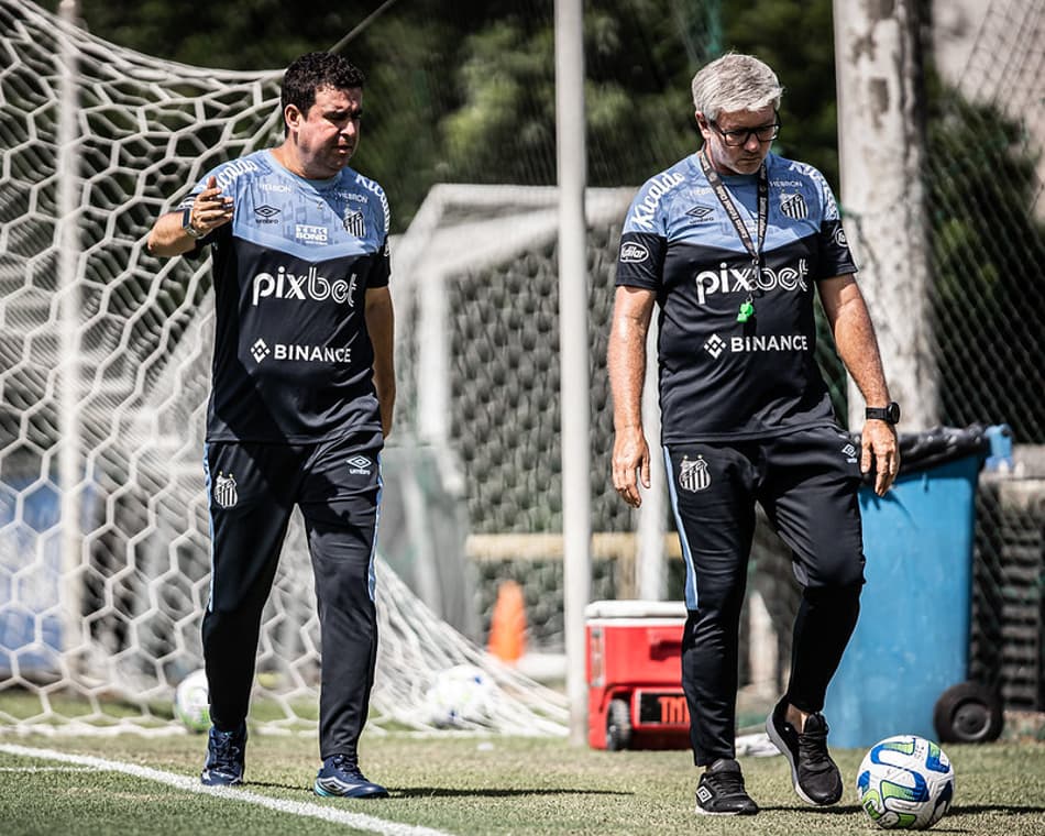 Após 15 dias da eliminação no Paulista, Santos ainda não trouxe reforços