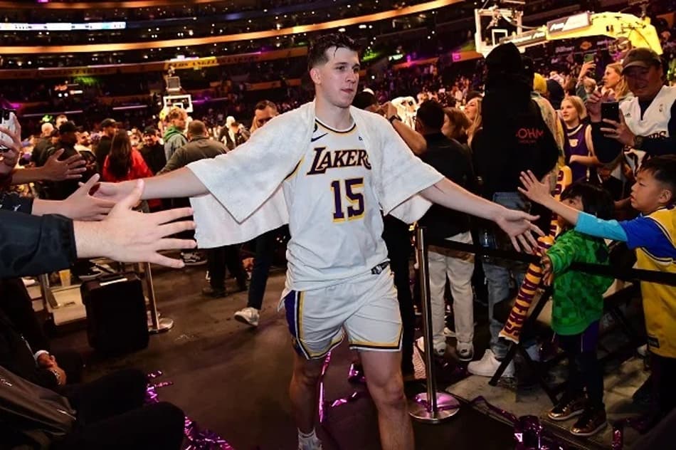 Austin Reaves se emociona com gritos de MVP da torcida do Lakers