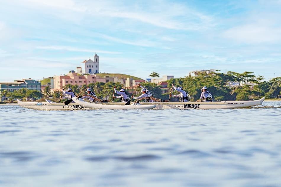 Disputas na Lagoa de Saquarema no Estadual de Canoa Havaiana