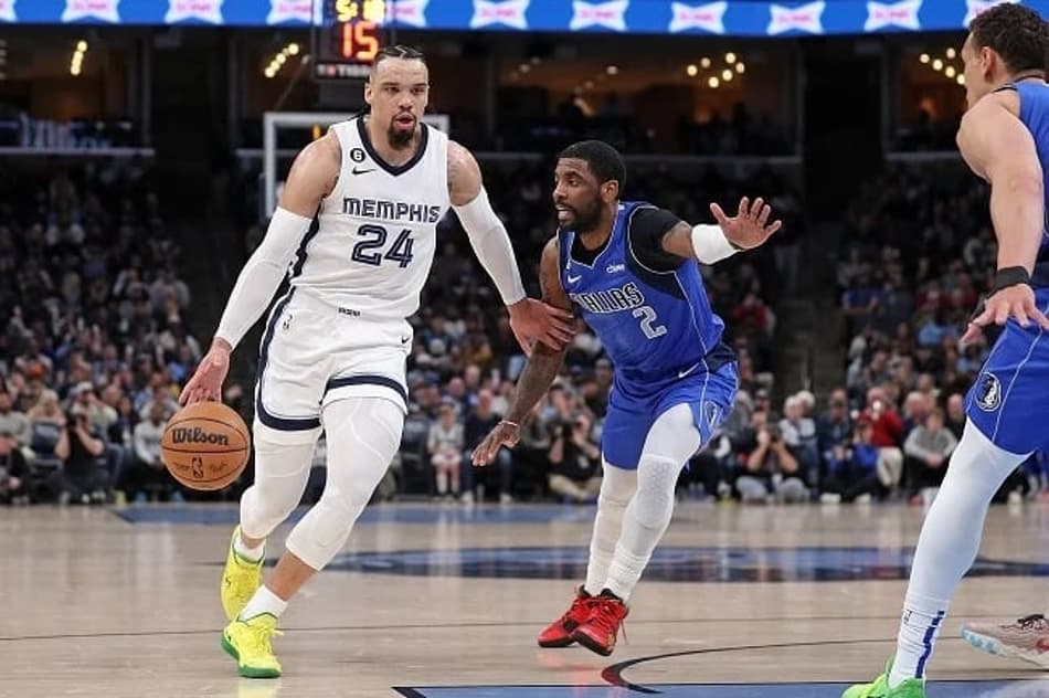 Kyrie Irving não pega camisa de Dillon Brooks: “Pego da próxima vez”