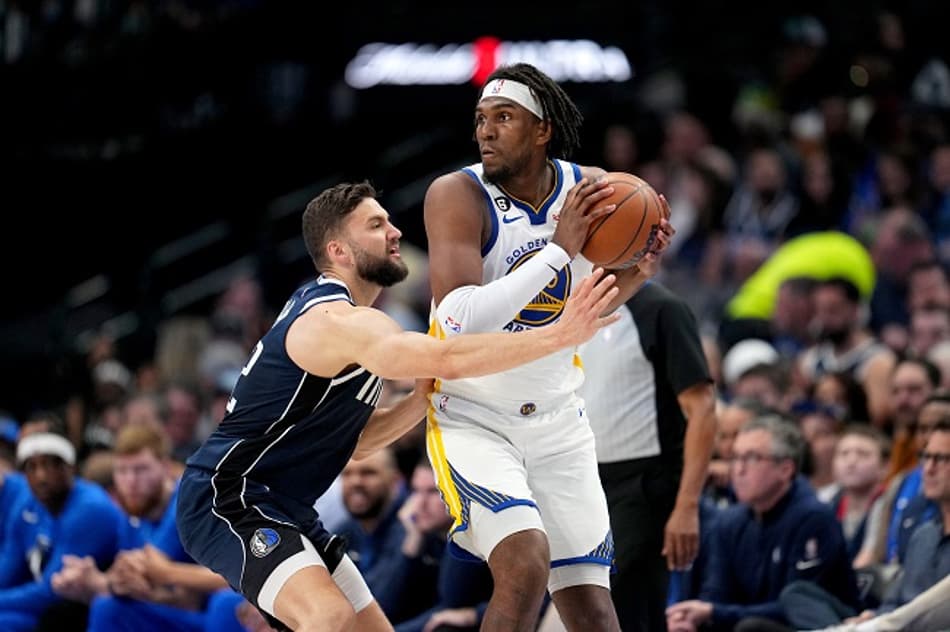 Protesto que o Mavs quer contra o Warriors foi aprovado uma vez na NBA, mas resultado foi ruim