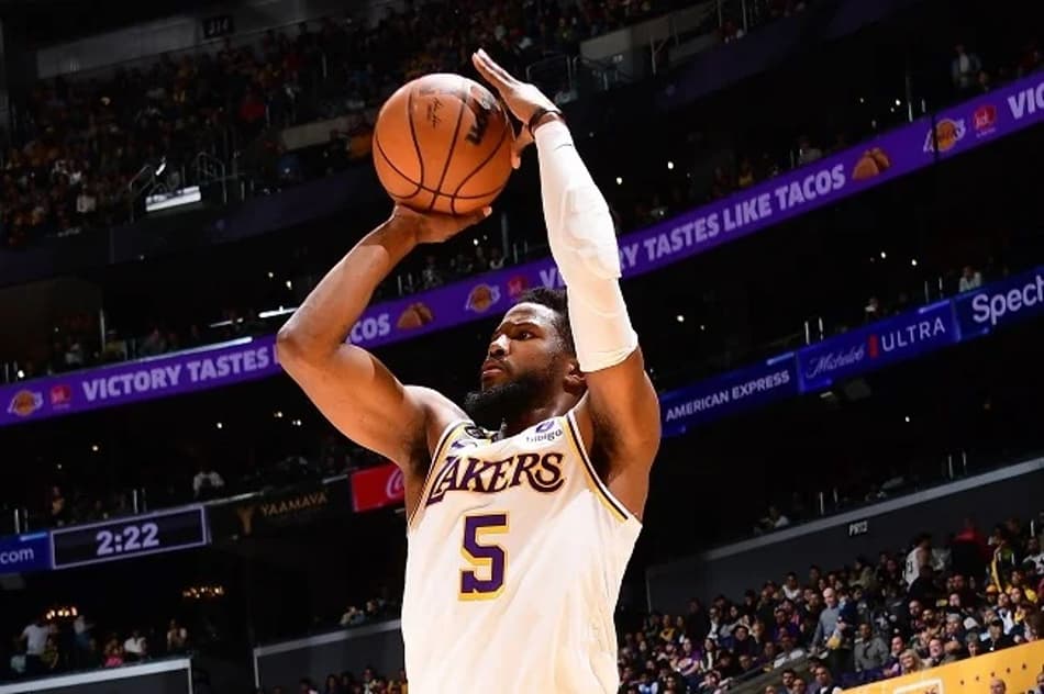 Criticado, Malik Beasley pede respeito à torcida do Lakers em rede social