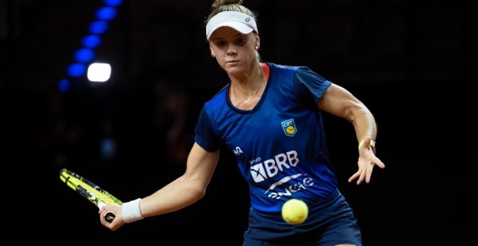 Laura Pigossi em treino em Stuttgart