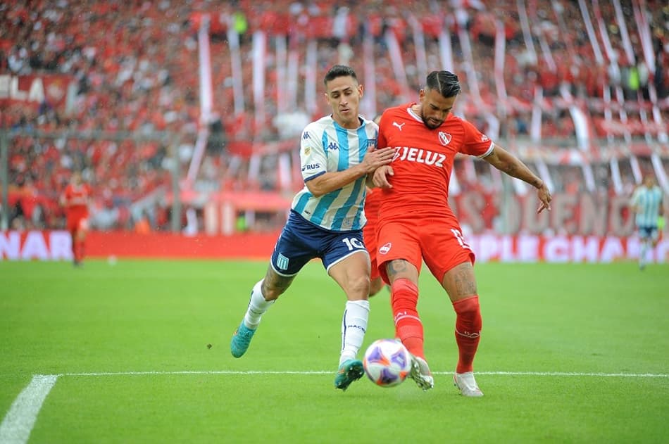 Na Argentina, Independiente e Racing empatam em clássico tenso