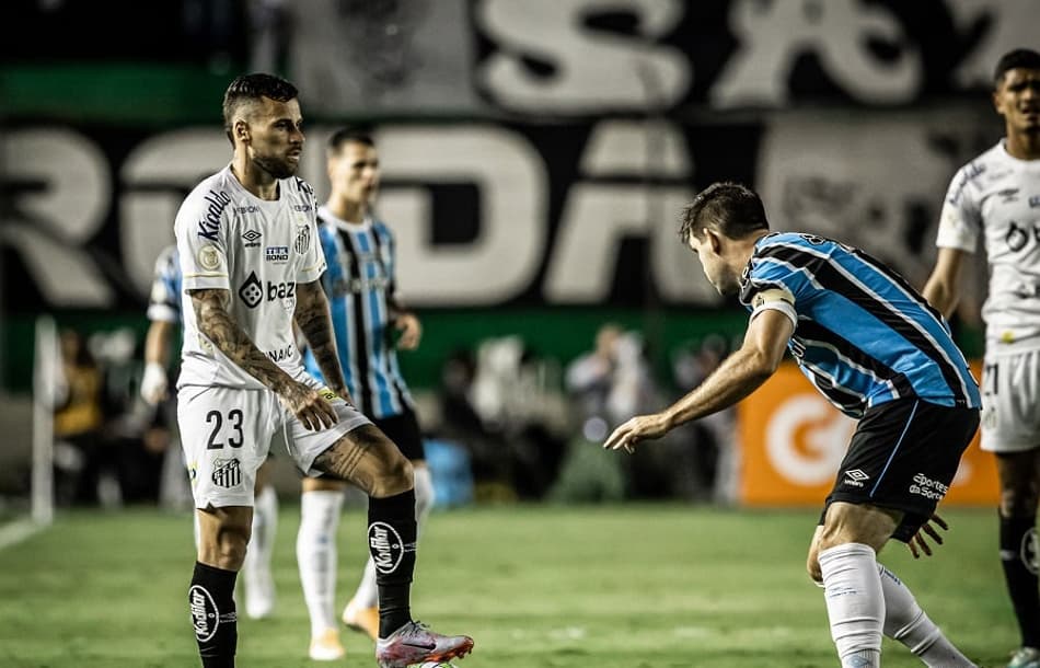 VÍDEO: Os melhores momentos da vitória do Grêmio sobre o Santos pelo Brasileirão