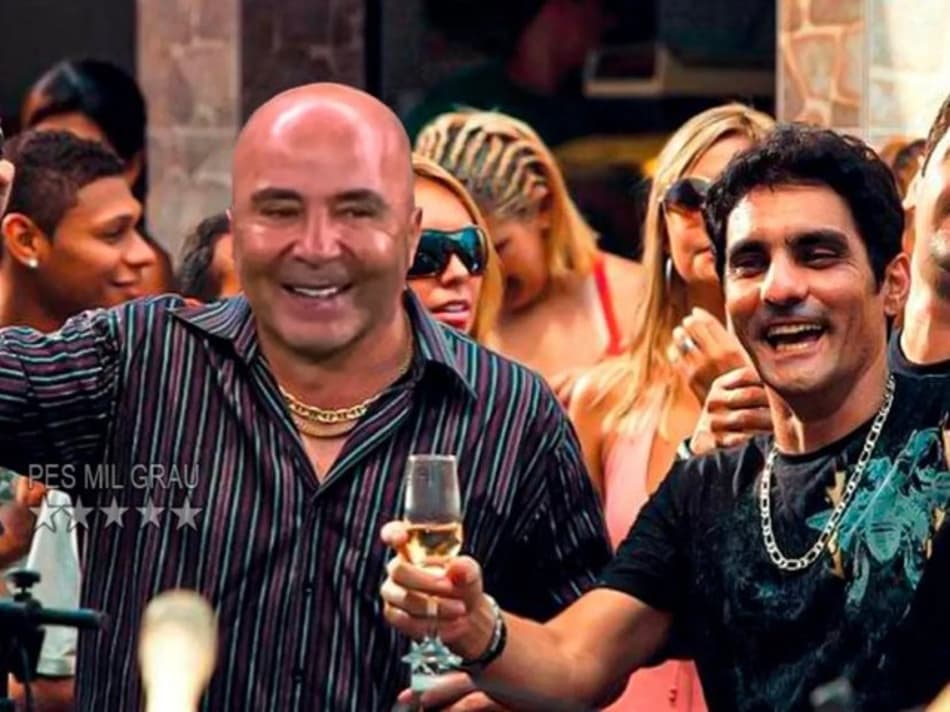 Estreia de Sampaoli no Flamengo empolga rubro-negros e rende memes na web