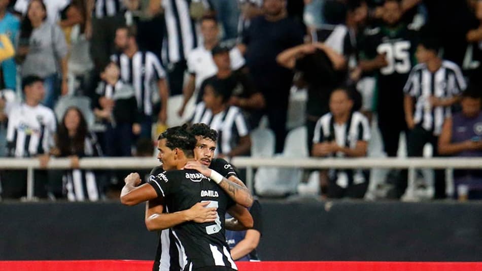 VÍDEO: gols e melhores momentos da vitória do Botafogo sobre o César Vallejo pela Sul-Americana