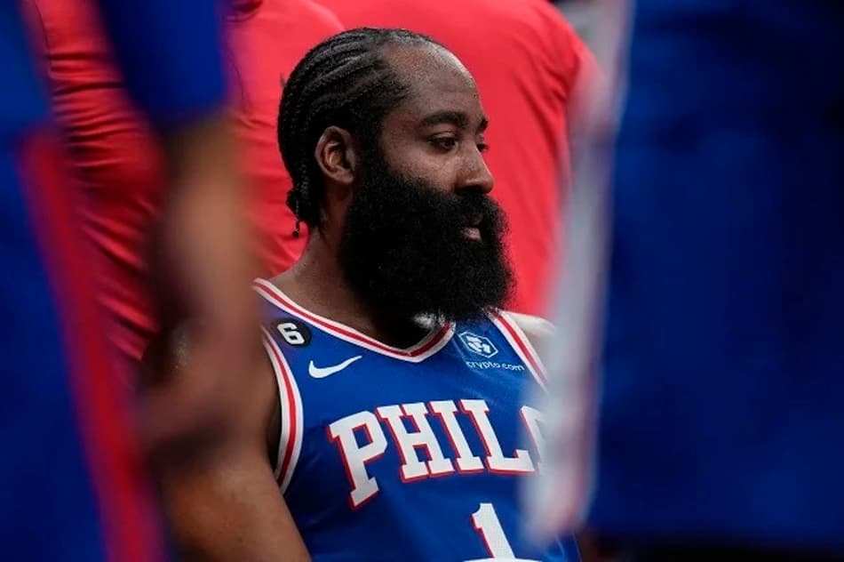 James Harden revolta-se com primeira expulsão da carreira na NBA