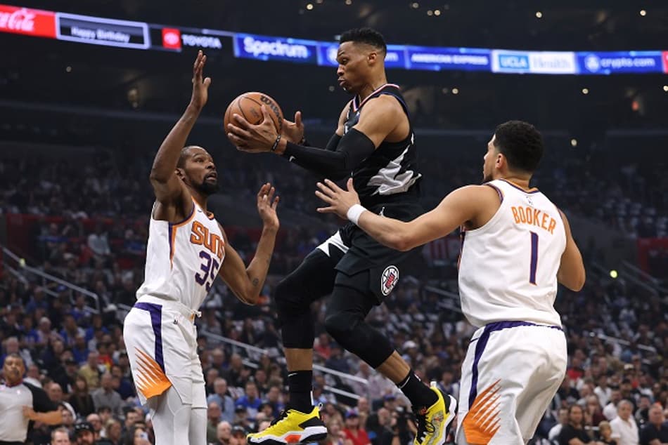 Kevin Durant e Devin Booker brilham, Suns bate Clippers e faz 3 a 1 nos playoffs