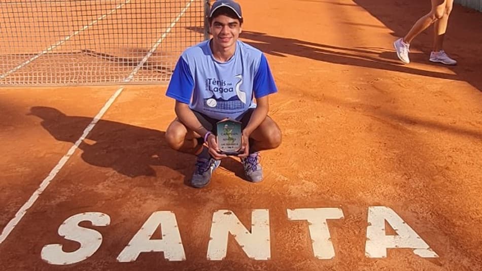 Atleta do Tênis na Lagoa, Antonio Vitor conquista seu maior título na carreira em Sta. Cruz de La Sierra