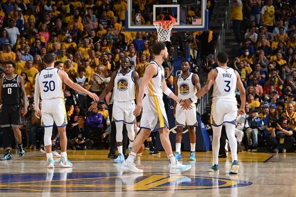 Golden State Warriors tenta além da sobrevida nos playoffs da NBA
