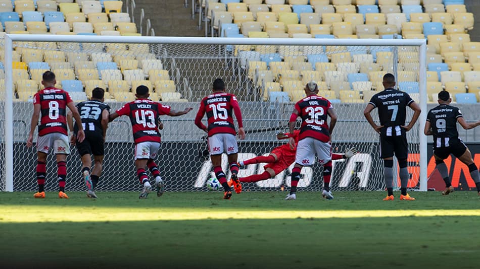 ATUAÇÕES: Léo Pereira e Everton Ribeiro se salvam no Flamengo no clássico diante do Botafogo