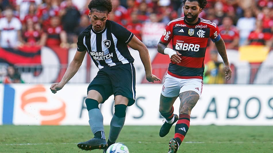 VÍDEO: Adryelson celebra vitória do Botafogo no clássico e exige equipe concentrada para buscar títulos