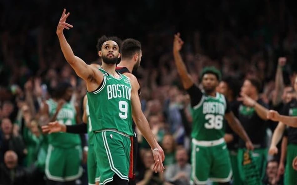 Derrick White lidera, Celtics vence Heat e força jogo 6