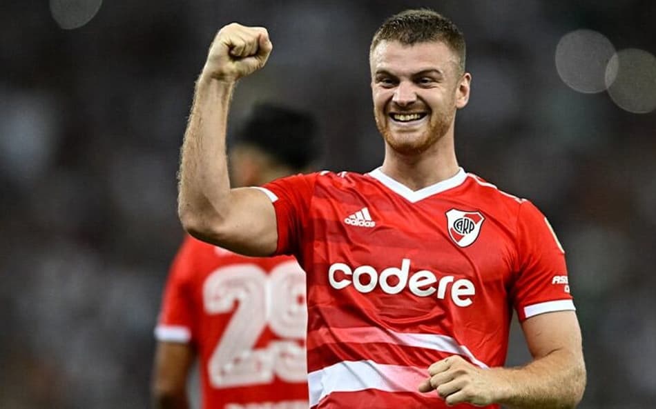 Líder na Argentina, River Plate busca feito inédito nesta Libertadores
