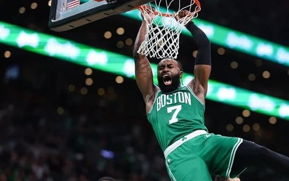 Após vitória, Jaylen Brown dá aviso ao Miami Heat