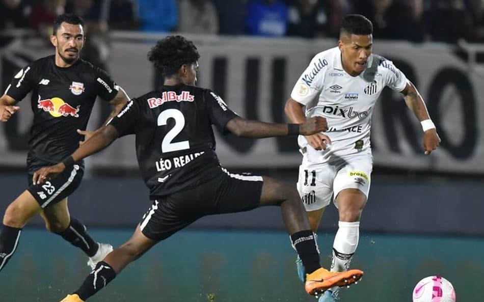 Em jogo inédito no ano, Santos busca manter tabu de 5 anos contra o Bragantino