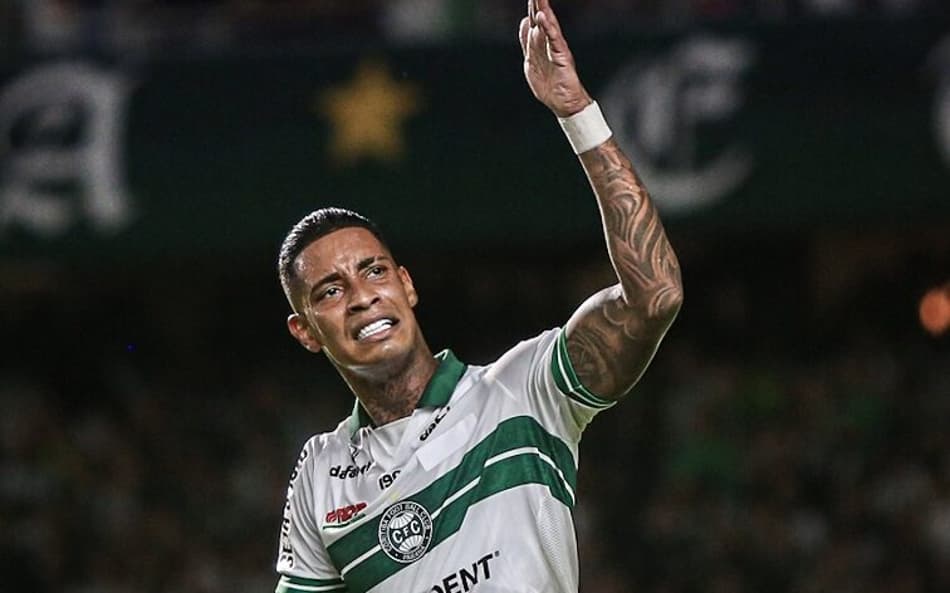 Citados por apostadores, Alef Manga e Jesus Trindade são notificados para depor