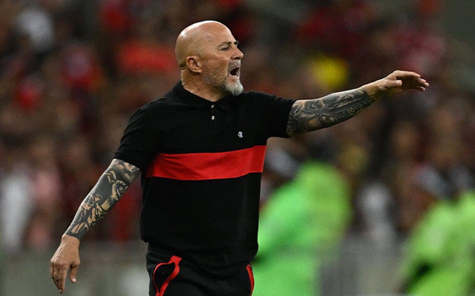 Jornalistas detonam Sampaoli por substituições no Flamengo: ‘Burrice ímpar’