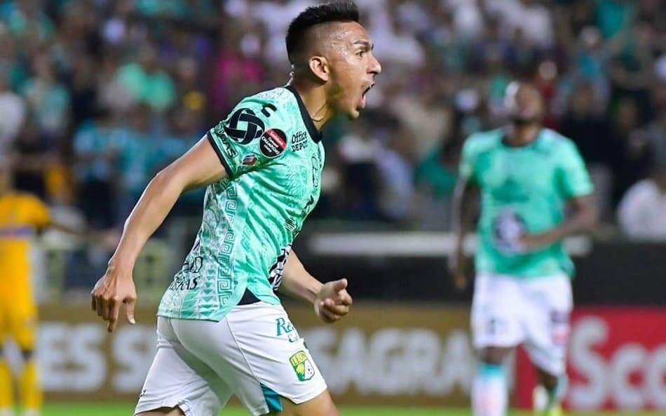 León bate Tigres e vai a inédita decisão da Concachampions