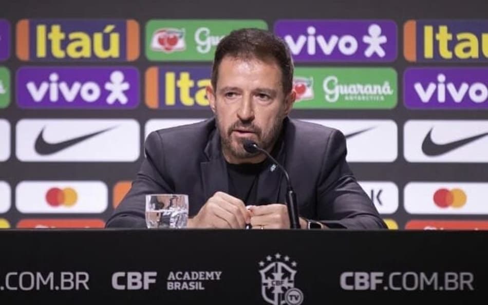 Com nomes de Fla, Flu, Palmeiras e Vini Jr., Ramon convoca Seleção para amistosos contra Guiné e Senegal; veja lista