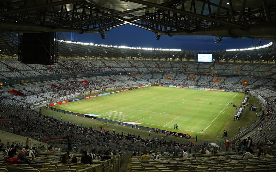 Deputado promete ir à Justiça contra a Minas Arena, administradora do Mineirão; entenda