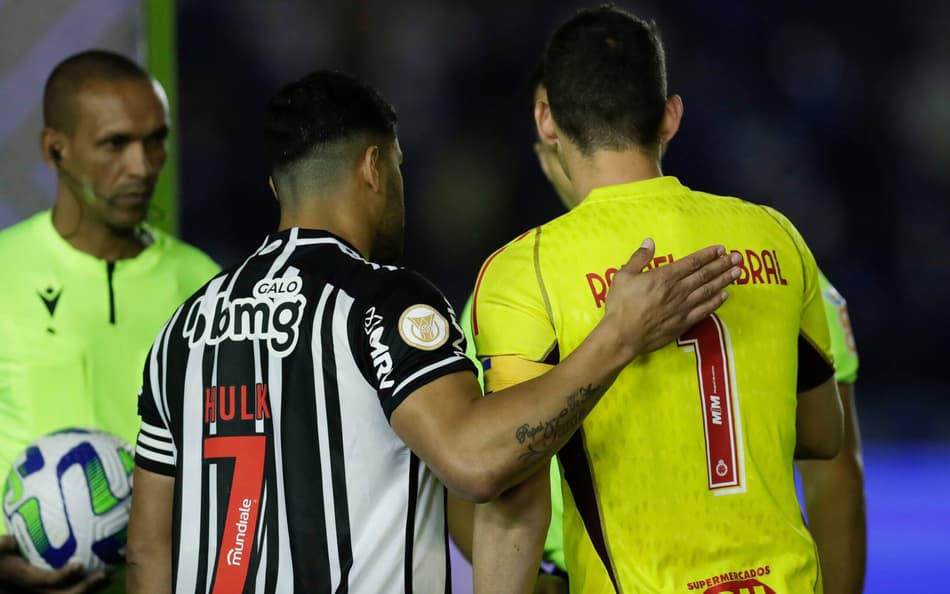 Rafael Cabral lamenta derrota do Cruzeiro e assume erro em gol do Atlético-MG