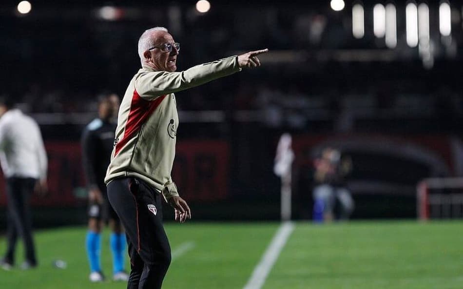VÍDEO: Dorival fala sobre expectativa do São Paulo ser o líder geral da Sul-Americana: ‘Buscamos a vantagem para os momentos finais’