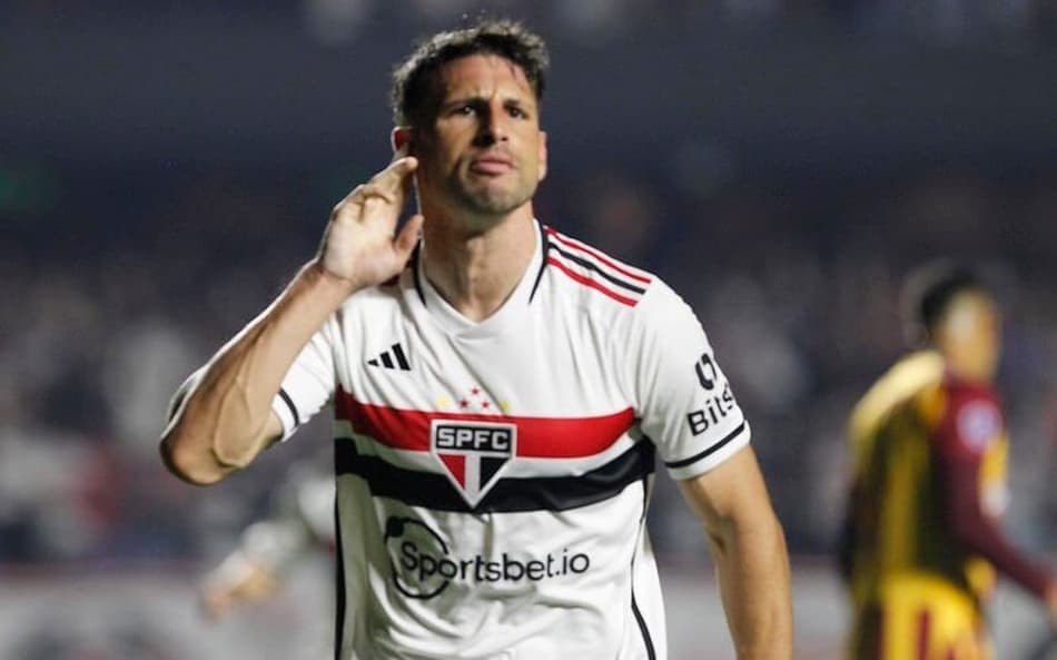 Calleri afirma que goleada do São Paulo foi importante para confiança e dispara: ‘Melhor partida do professor Dorival’