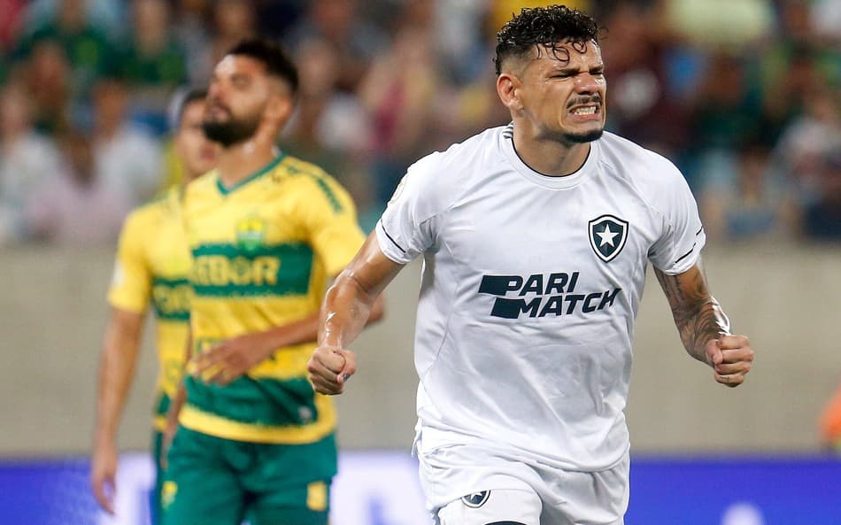 VÍDEO: veja os melhores momentos da vitória do Botafogo sobre o Cuiabá pelo Brasileirão