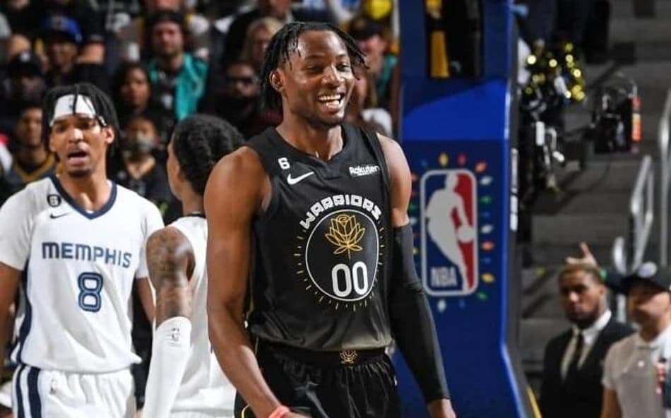 Analista da NBA cai em notícia falsa sobre jogador do Warriors